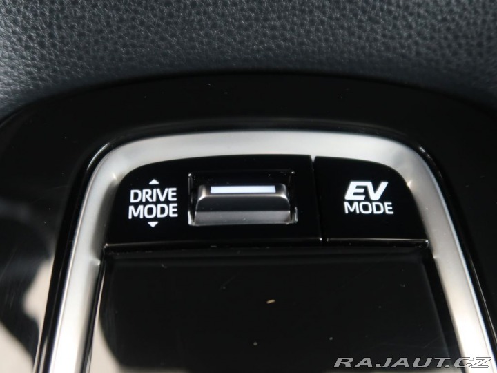 Toyota Corolla 1.8Hybrid,1Maj,CZ,Style 2023