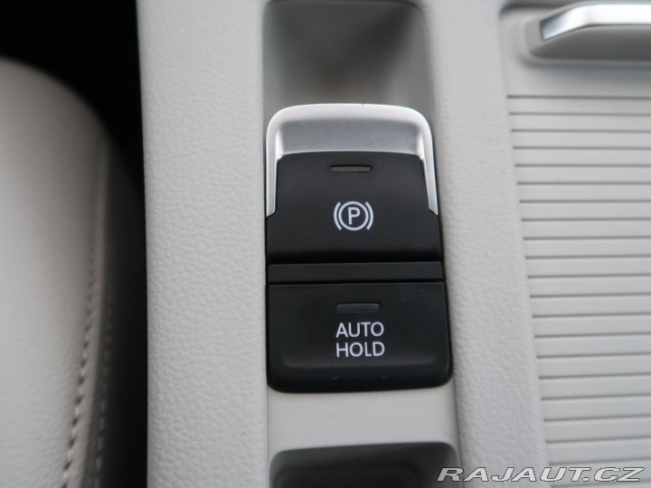 Volkswagen Passat 2.0TDI,140kW,DSG,CZ,Elega 2019