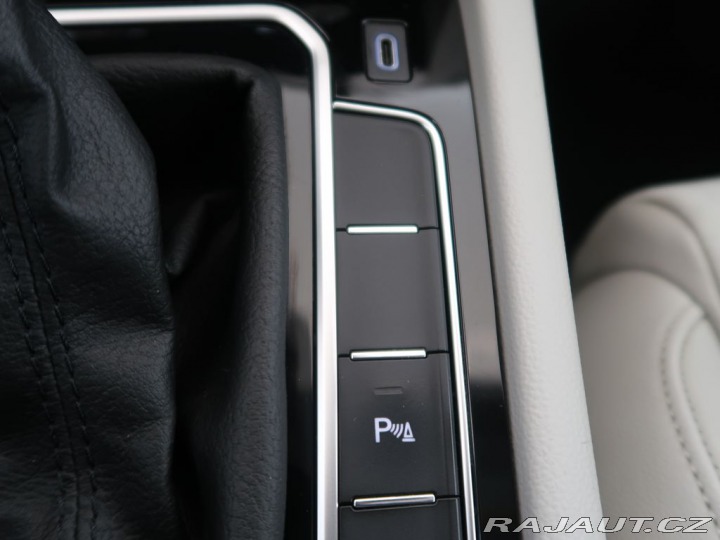 Volkswagen Passat 2.0TDI,140kW,DSG,CZ,Elega 2019
