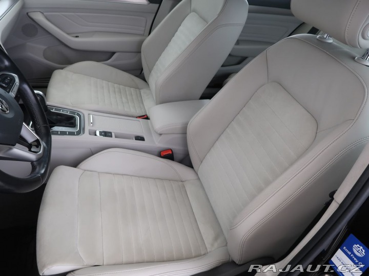 Volkswagen Passat 2.0TDI,140kW,DSG,CZ,Elega 2019