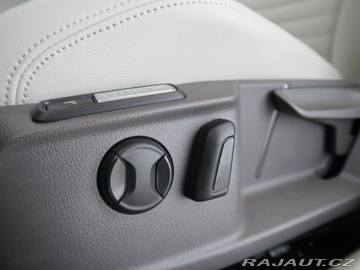 Volkswagen Passat 2.0TDI,110kW,DSG,CZ,Elega 2021