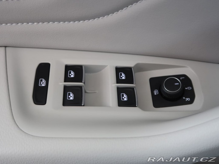 Volkswagen Passat 2.0TDI,140kW,DSG,CZ,Elega 2021