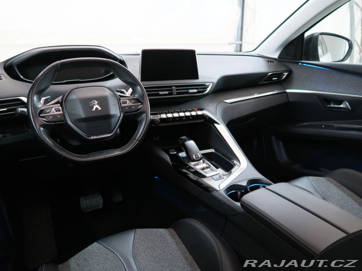 Peugeot 3008 1.2PureTech,96kW,ALLURE,A 1800