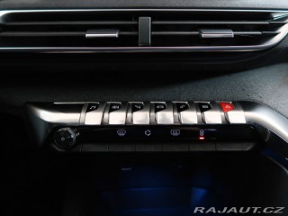 Peugeot 3008 1.2PureTech,96kW,ALLURE,A 1800