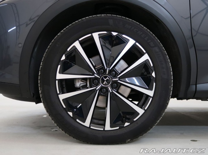 Ostatní značky Ostatní modely DS Automobiles DS7 Crossback 1.5BlueHDi,CZ,1Maj,ETOILE 1800