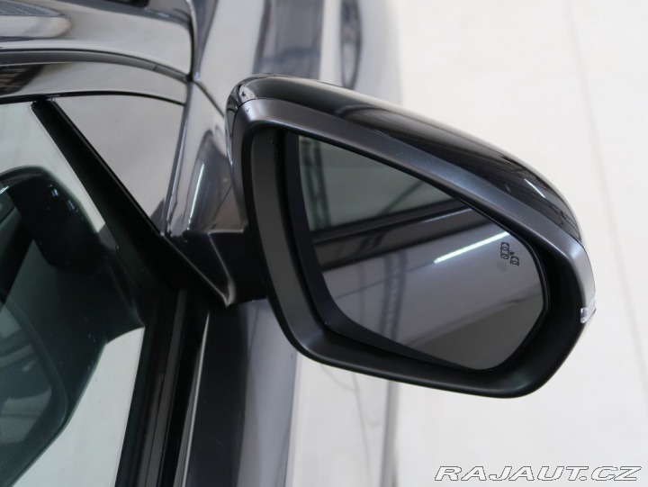 Ostatní značky Ostatní modely DS Automobiles DS7 Crossback 1.5BlueHDi,CZ,1Maj,ETOILE 1800