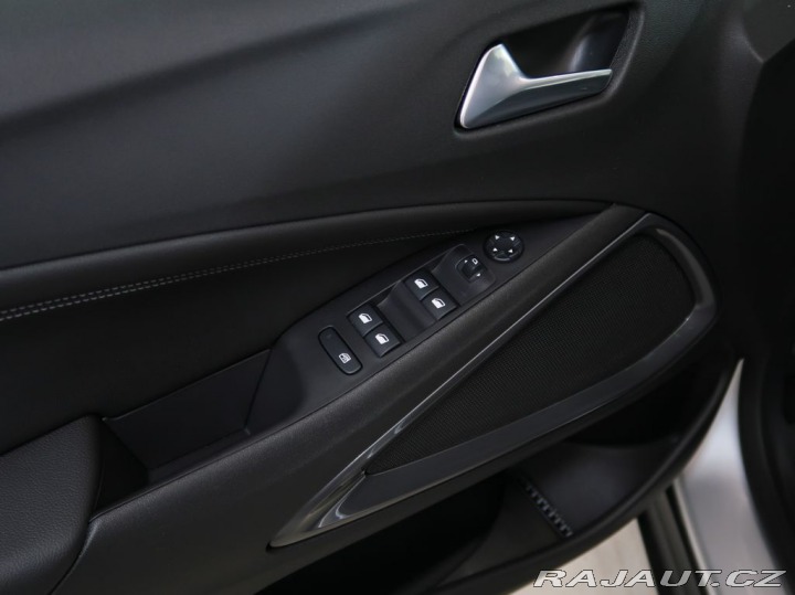 Opel Crossland 1.2TURBO,81kW,ELEGANCE,MA 1800