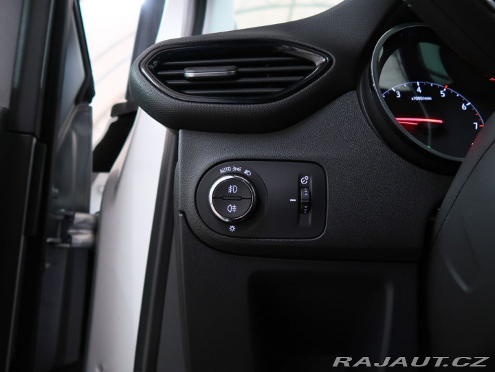 Opel Crossland 1.2TURBO,81kW,ELEGANCE,MA 1800