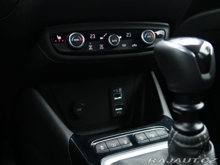 Opel Crossland 1.2TURBO,81kW,ELEGANCE,MA 1800