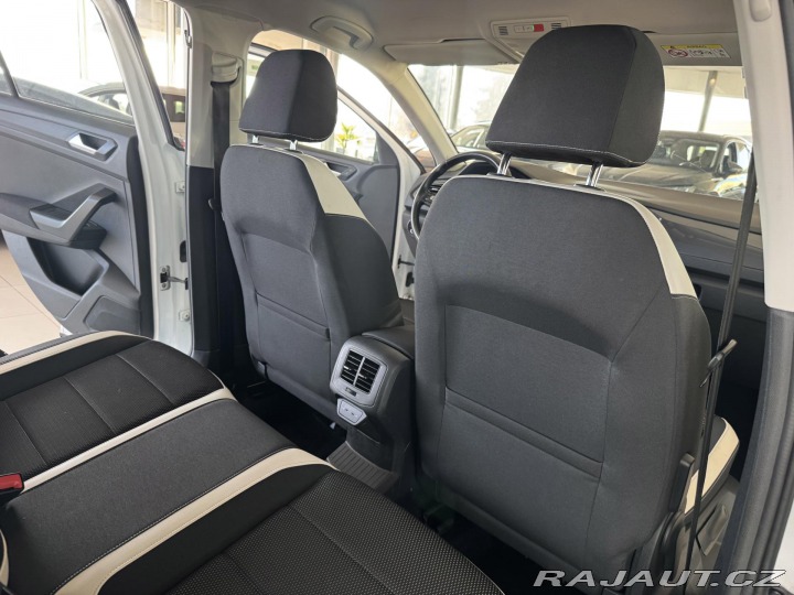 Volkswagen T-Roc 1,5TSI DSG*110kW*KeyLess* 2021