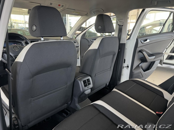 Volkswagen T-Roc 1,5TSI DSG*110kW*KeyLess* 2021