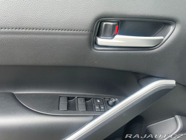 Toyota Corolla Cross 2.0 HEV REZERVACE 2023
