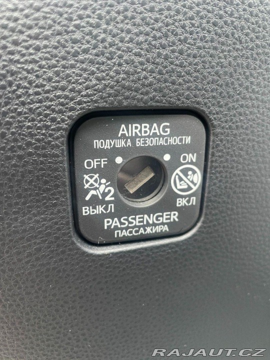 Toyota Corolla Cross 2.0 HEV REZERVACE 2023