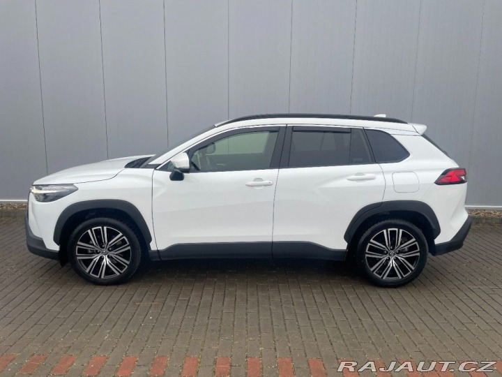 Toyota Corolla Cross 2.0 HEV REZERVACE 2023