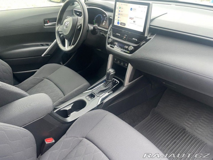 Toyota Corolla Cross 2.0 HEV REZERVACE 2023