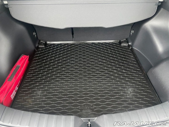 Toyota Corolla Cross 2.0 HEV REZERVACE 2023