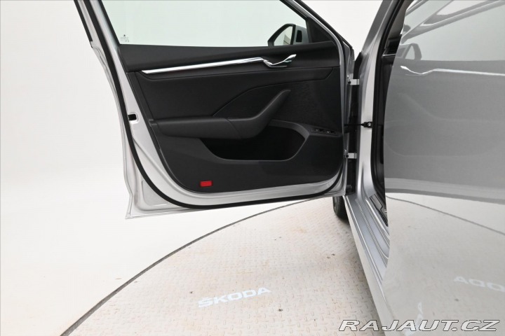 Škoda Octavia 1,4 TSI iV 150kW DSG Busi 2021