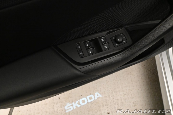 Škoda Octavia 1,4 TSI iV 150kW DSG Busi 2021