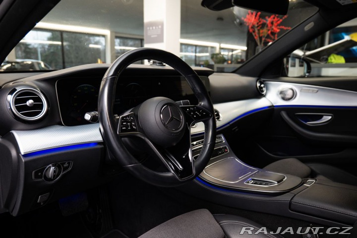 Mercedes-Benz E d 4MATIC Burmester/360/Vy 2022