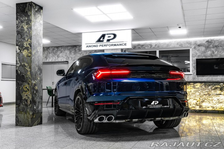 Lamborghini Urus SE PANORAMA/HUD/SENSONUM 2025