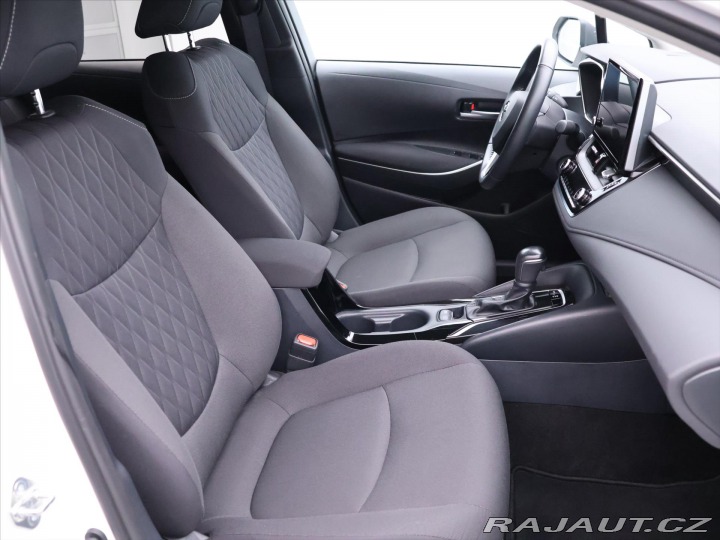 Toyota Corolla 1,5 VTi Aut. Comfort DPH 2023