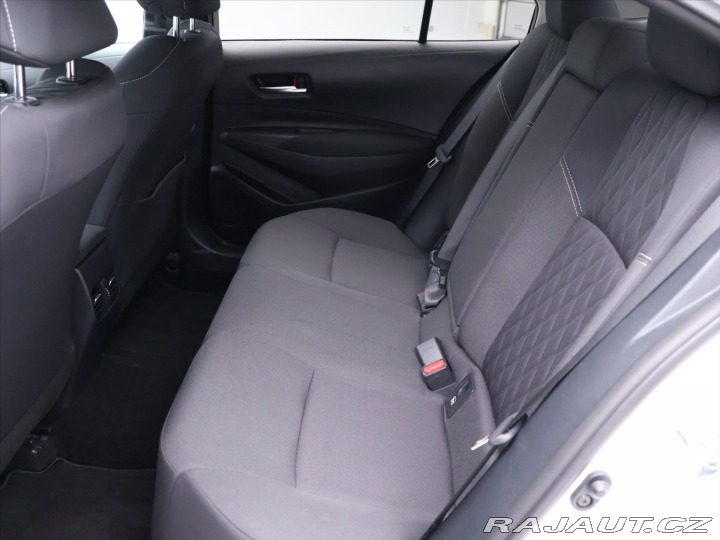 Toyota Corolla 1,5 VTi Aut. Comfort DPH 2023
