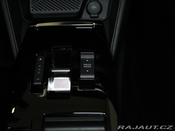 Citroën C4 1,2 PT AT Shine Pano Akčn 2023