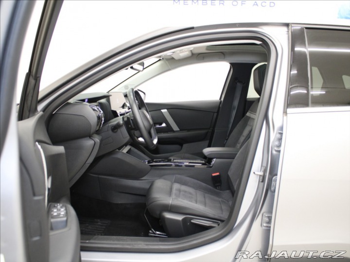 Citroën C4 1,2 PT AT Shine Pano Akčn 2023