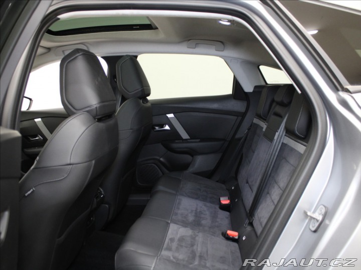 Citroën C4 1,2 PT AT Shine Pano Akčn 2023