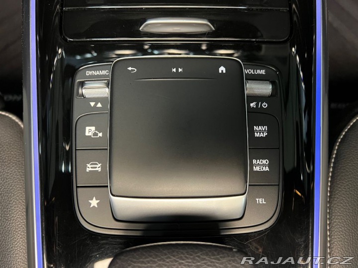 Mercedes-Benz B 200 4M, AMG, PANORAMA, NI 2022