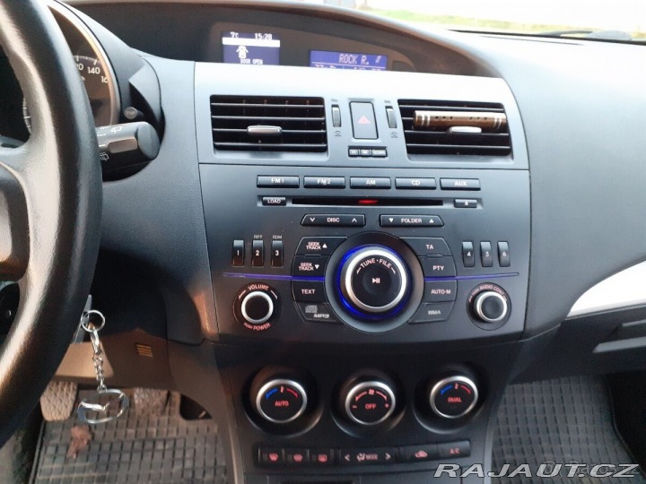 Mazda 3 1,6   benzin 2012