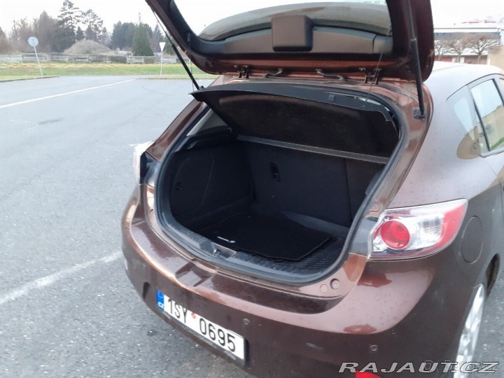 Mazda 3 1,6   benzin 2012