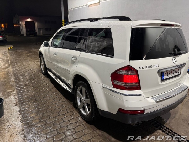 Mercedes-Benz GL 320 CDI 4MATIC | 7 míst 1800