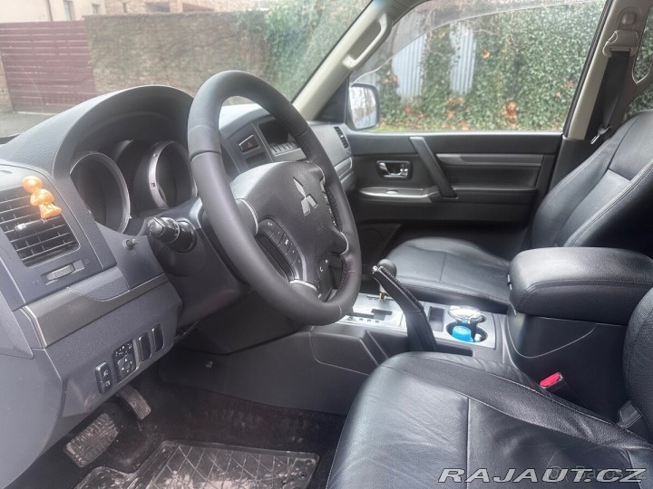 Mitsubishi Pajero 3,2 ( 147 kW) 2014