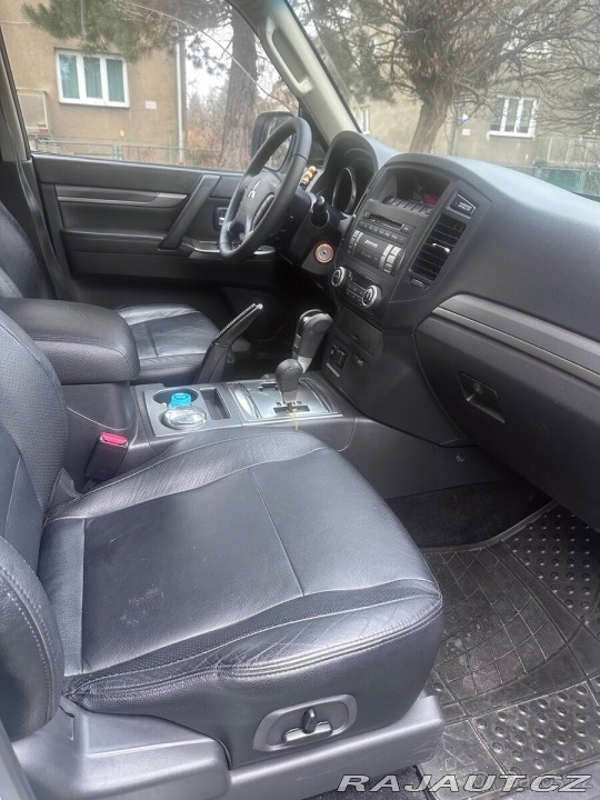 Mitsubishi Pajero 3,2 ( 147 kW) 2014