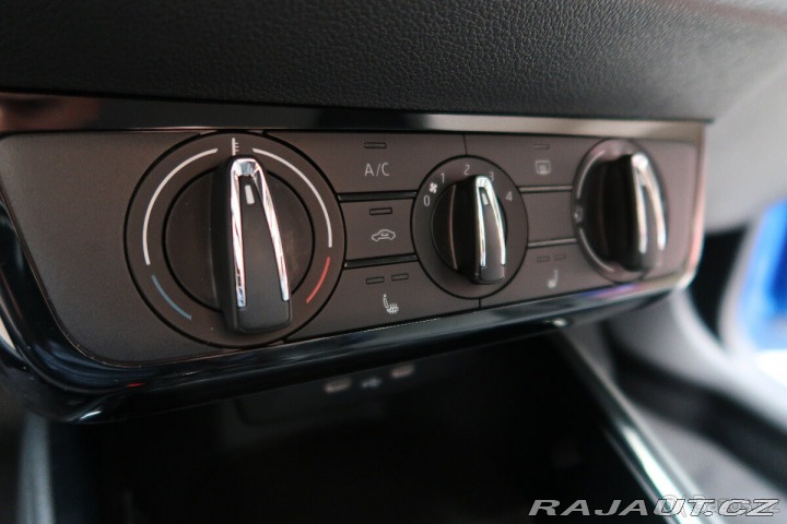 Škoda Fabia 1,0 Selection - roční v 2024