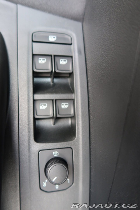 Škoda Fabia 1,0 Selection - roční v 2024