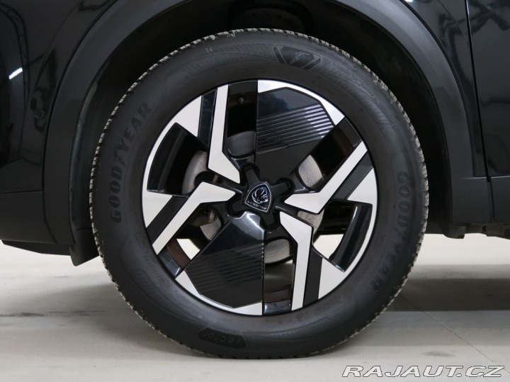 Peugeot 2008 1.2PureTech,96kW,ALLURE,A 1800