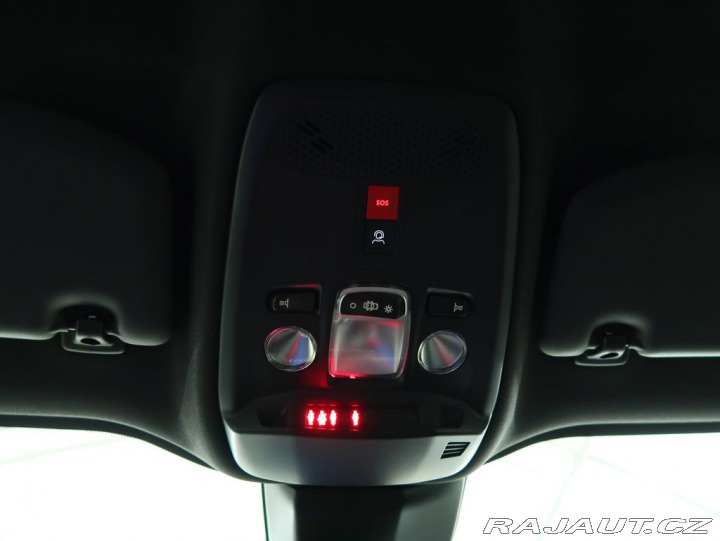 Peugeot 2008 1.2PureTech,96kW,ALLURE,A 1800