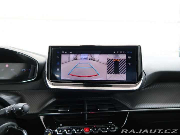 Peugeot 2008 1.2PureTech,96kW,ALLURE,A 1800