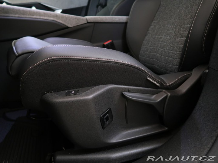 Peugeot 3008 1.2HYBRID,CZ,1Maj,ALLURE, 1800