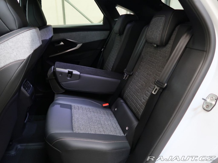 Peugeot 3008 1.2HYBRID,CZ,1Maj,ALLURE, 1800