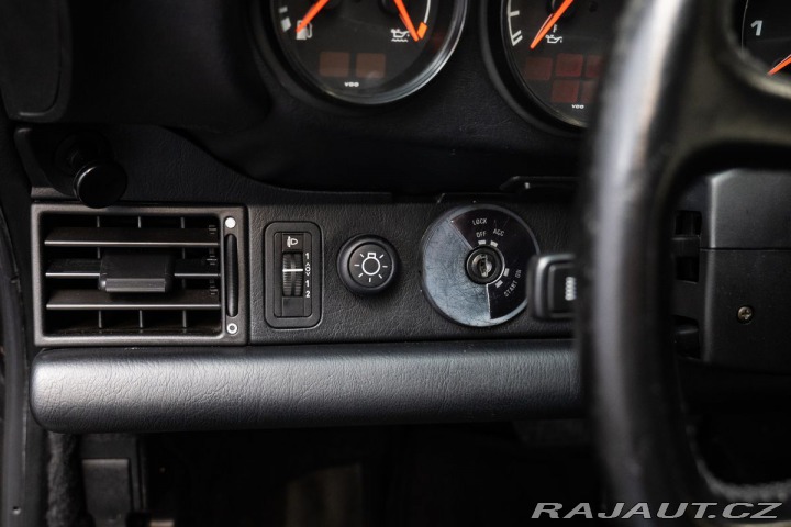 Porsche 911 (964) Carrera 2 automat 1990