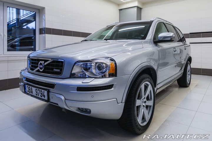 Volvo XC90 D5 147kW AWD R-design 7mí 2012