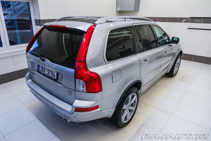 Volvo XC90 D5 147kW AWD R-design 7mí 2012