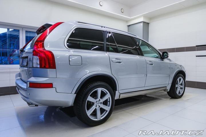 Volvo XC90 D5 147kW AWD R-design 7mí 2012