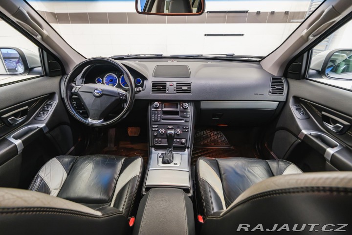 Volvo XC90 D5 147kW AWD R-design 7mí 2012