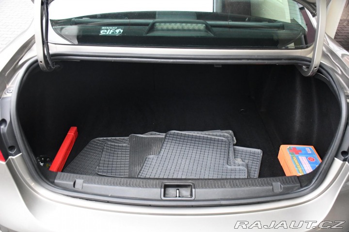 Renault Fluence 1.6 2011