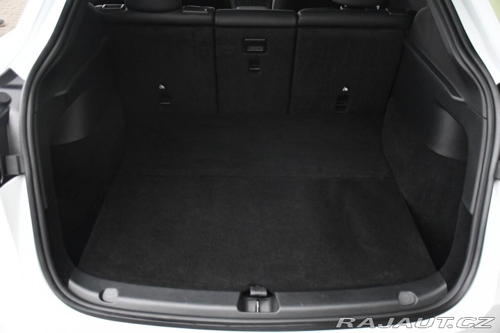 Tesla Model Y STANDARD RANGE 1M SoH 96% 2023