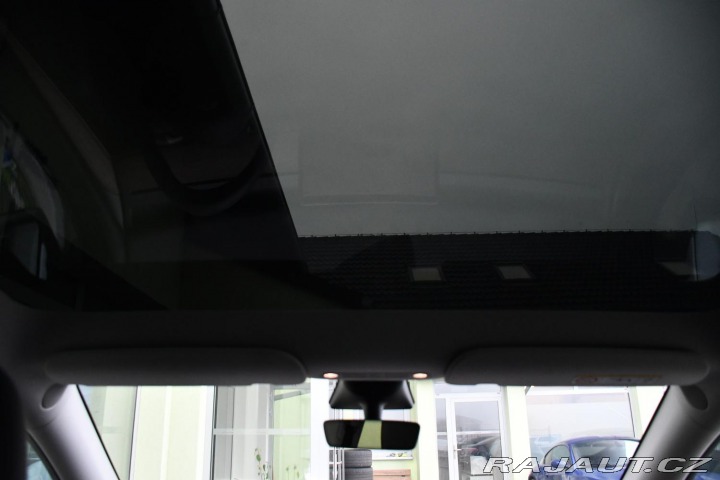 Tesla Model Y STANDARD RANGE 1M SoH 96% 2023